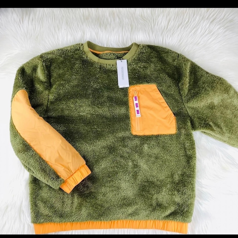 UGG Australia Sherpa one pocket pullover